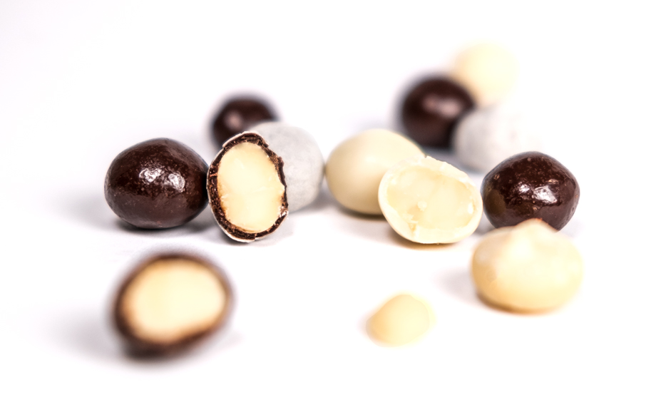 Macadamia chocolate cover