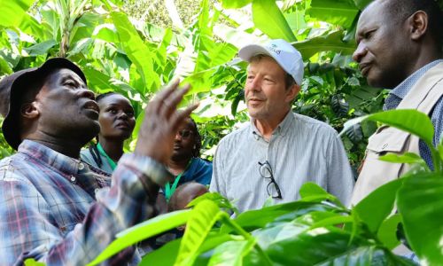 Ueli Hurter zu Besuch bei LIMBUA Kenia