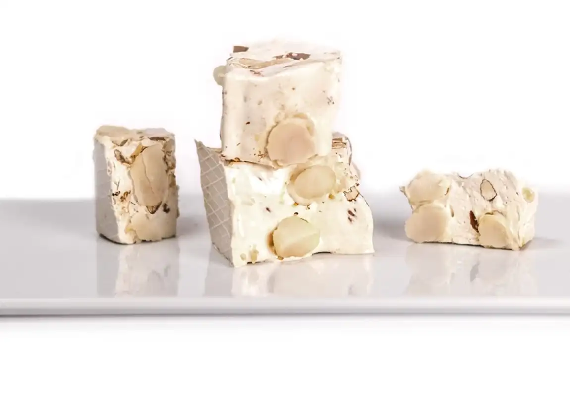 Macadamia Nuss Nougat